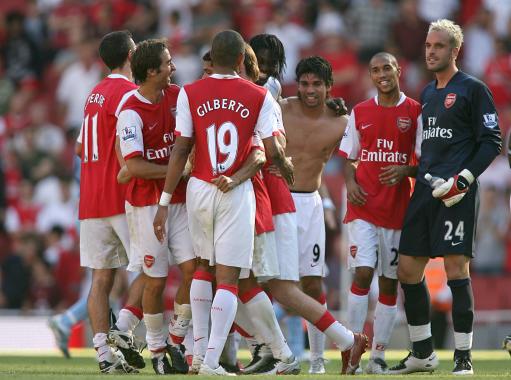 T1 3-1 GEN：跌宕起伏稳住局势，T1成功挺进总决赛！