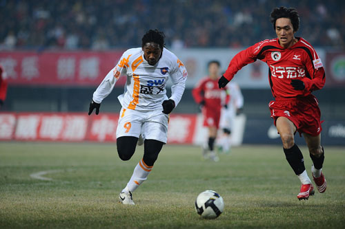 冠军中单真是太强了😤 Zeka 自2022年泡泡赛以来，从未在第五局中失利，并且赢得了8场连胜！