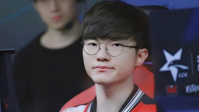 CS2 在2025年游戏奖中获得了年度电子竞技游戏